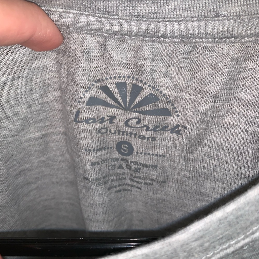 Lost Creek Outfitters “All the single ladies” chicken graphic tee shirt size S - Picture 3 of 3